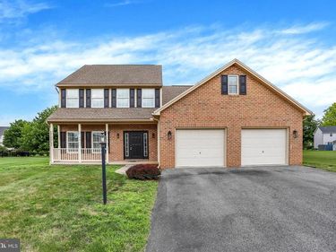 22 COVENTRY DRIVE, CARLISLE, PA 17015