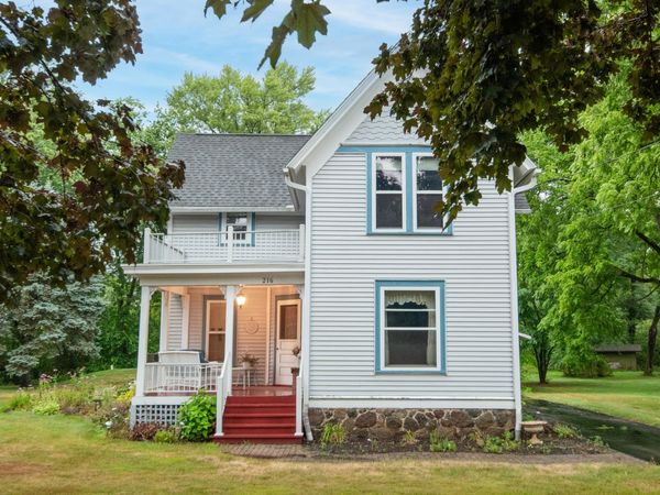 216 W Main St, Wales, WI 53183