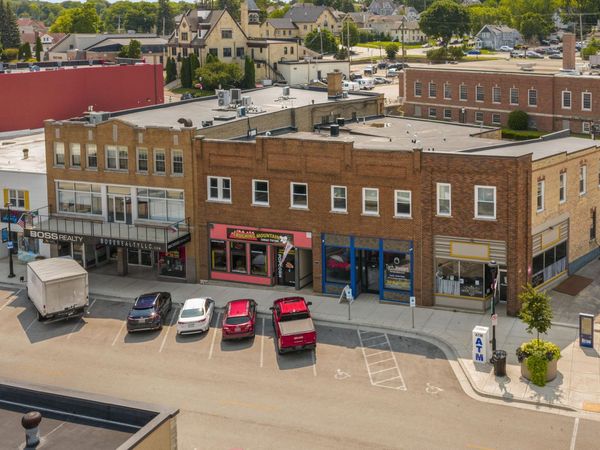 139 N 6th Ave, West Bend, WI 53095