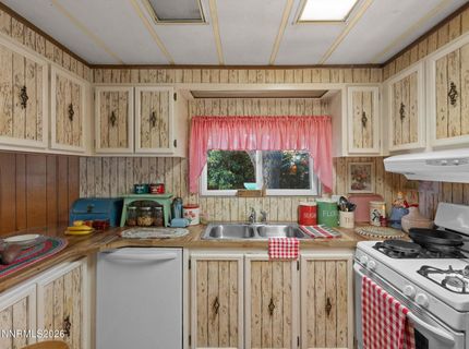 4692 W Leonesio Drive, Sun Valley, NV 89433 Photo