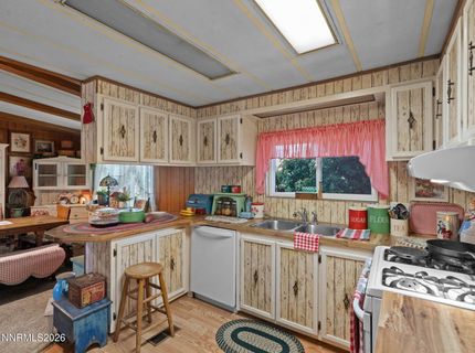 4692 W Leonesio Drive, Sun Valley, NV 89433 Photo