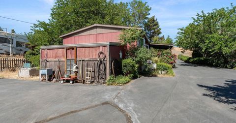 4692 W Leonesio Drive, Sun Valley, NV 89433 Photo