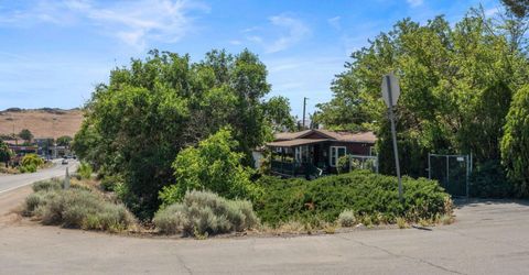 4692 W Leonesio Drive, Sun Valley, NV 89433 Photo