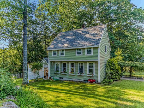 14 Bluff Road, Campton, NH 03223