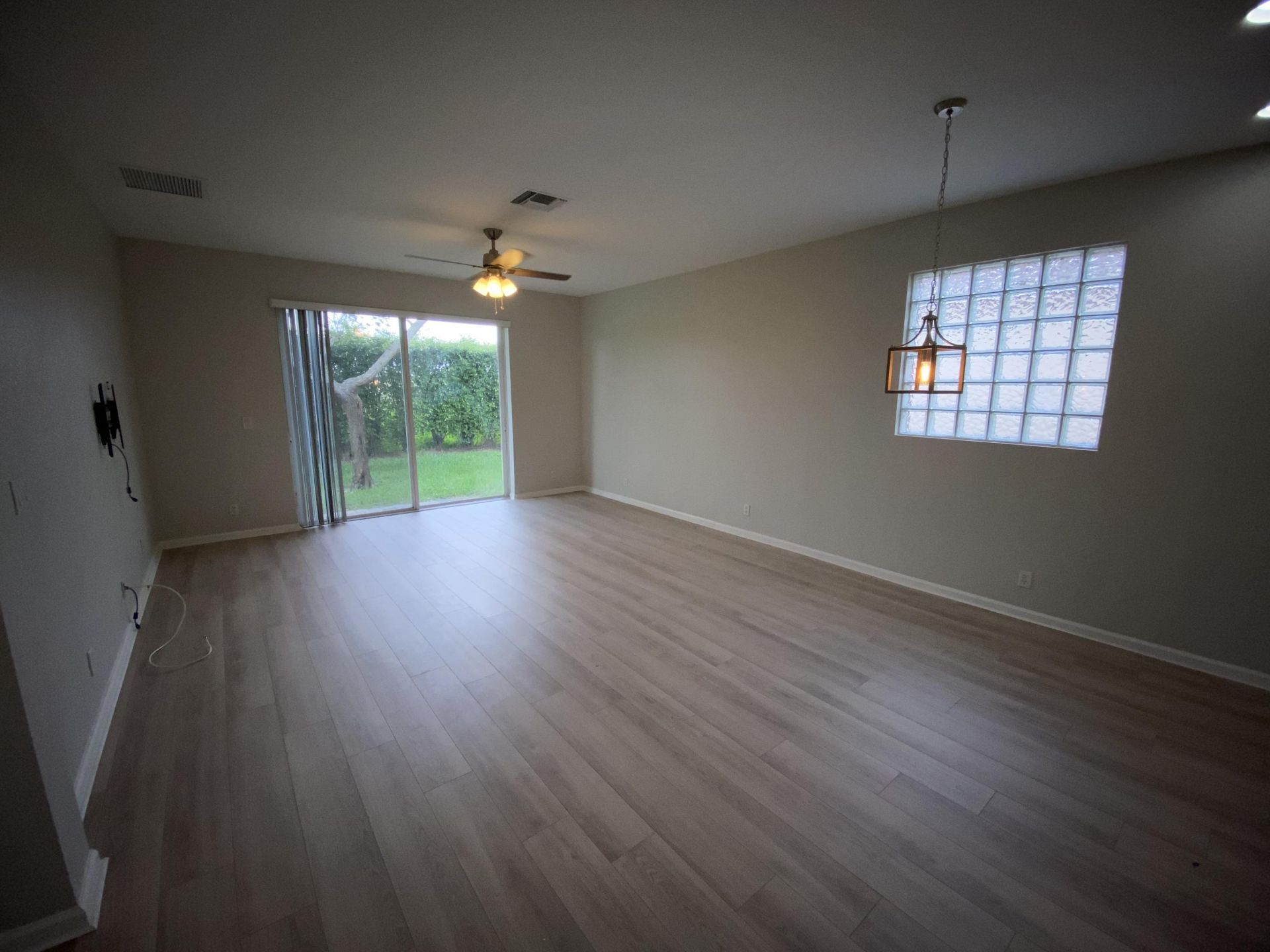 1215 Rosegate Boulevard, Riviera Beach, FL 33404 Photo
