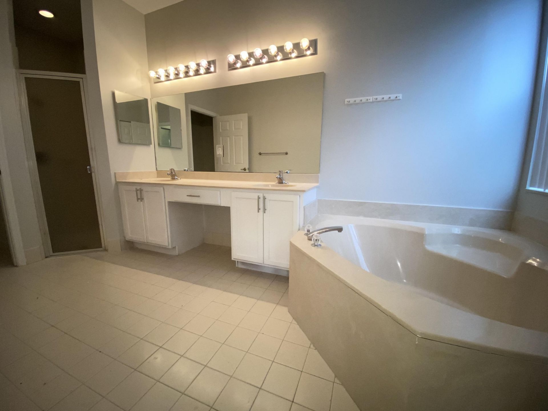 1215 Rosegate Boulevard, Riviera Beach, FL 33404 Photo