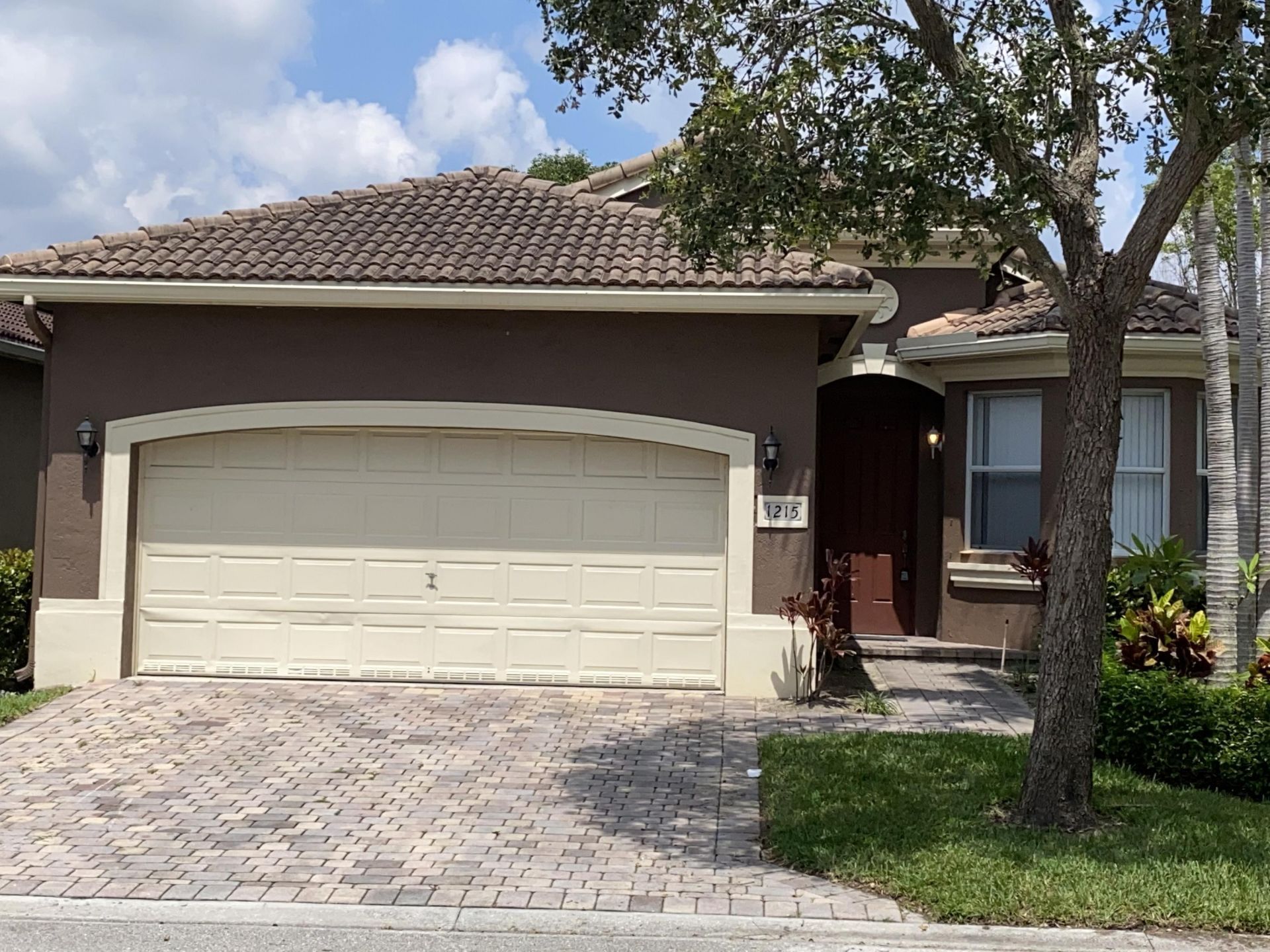 1215 Rosegate Boulevard, Riviera Beach, FL 33404 Photo