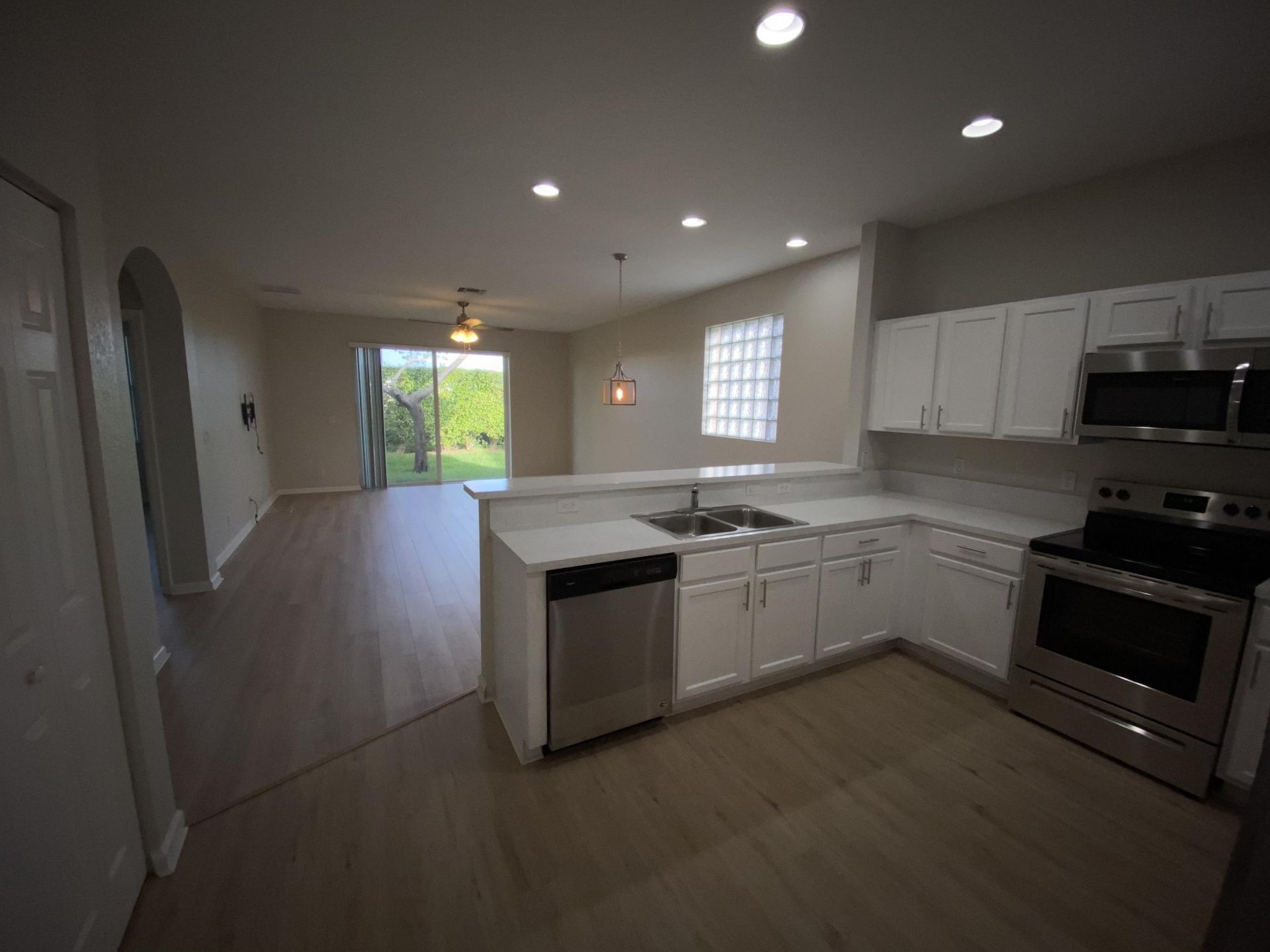 1215 Rosegate Boulevard, Riviera Beach, FL 33404 Photo