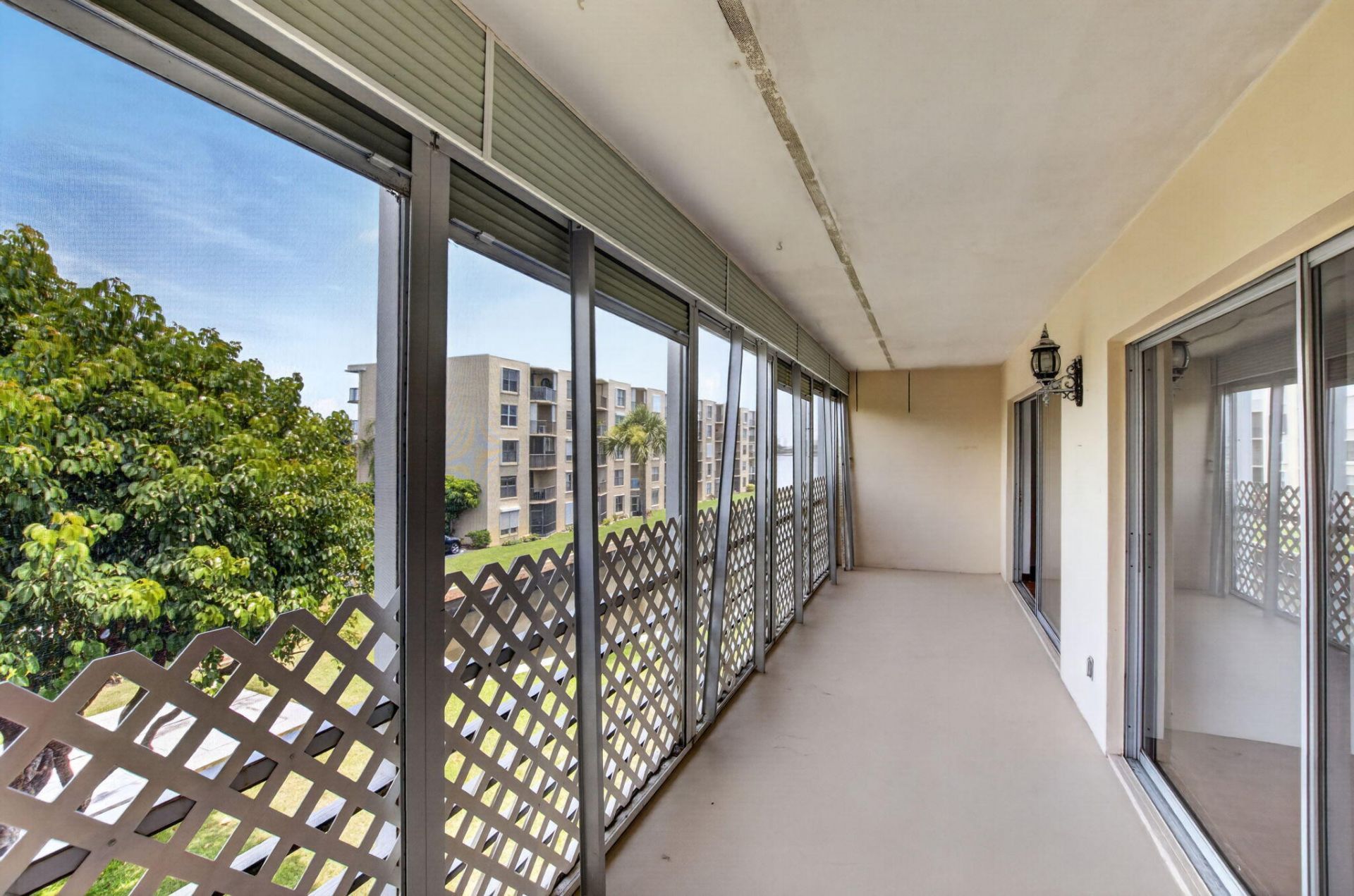 200 Waterway Drive S, Lantana, FL 33462 Photo