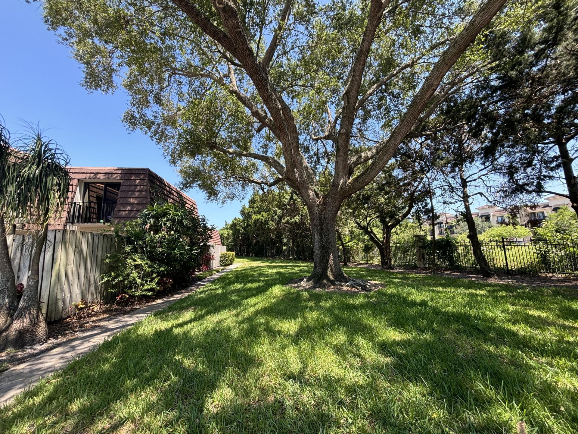 2110 21st Lane, Palm Beach Gardens, FL 33418 Photo