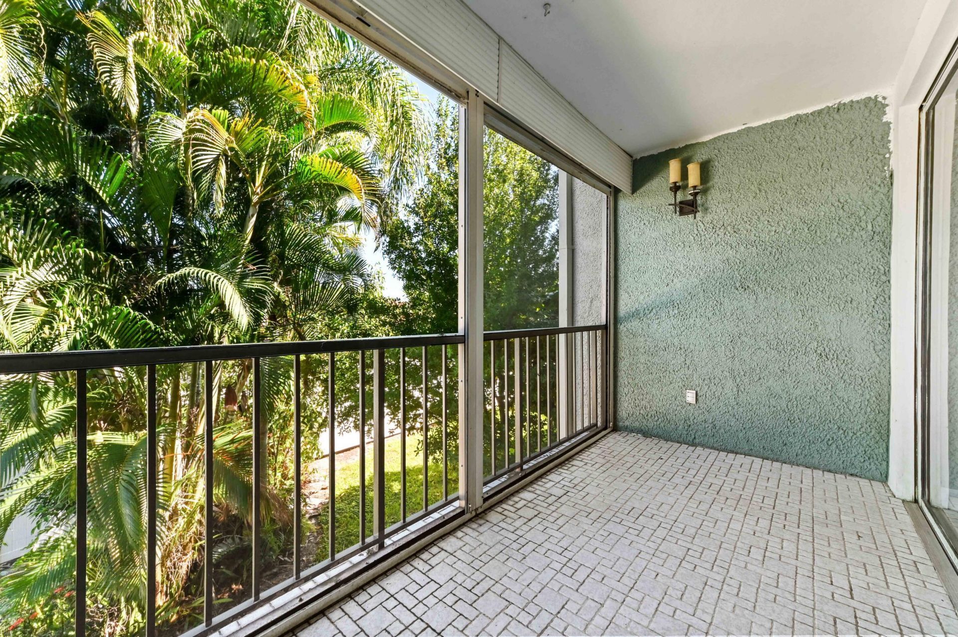 4080 Tivoli Court, Unit 202, Lake Worth, FL 33467 Photo
