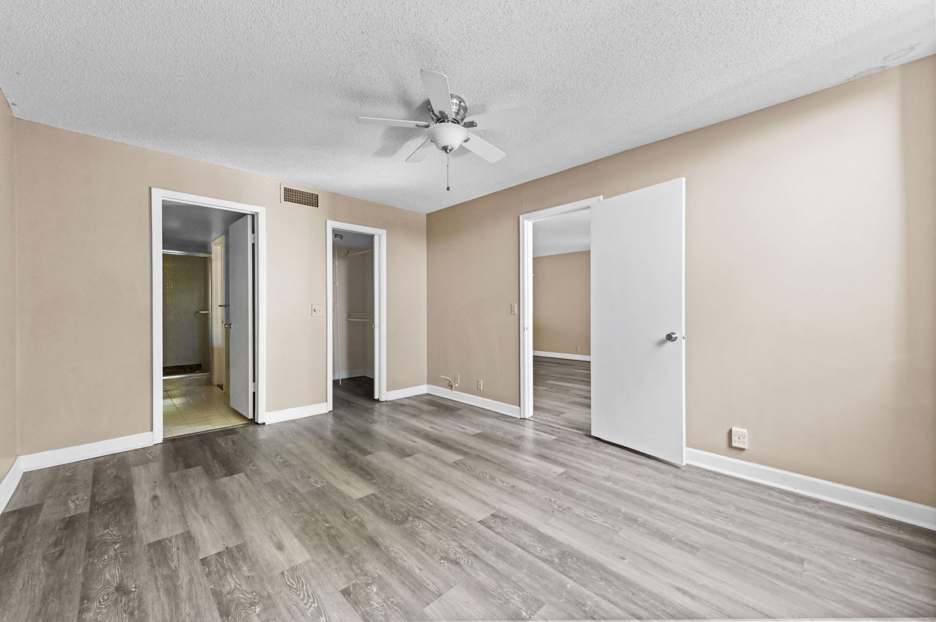 4080 Tivoli Court, Unit 202, Lake Worth, FL 33467 Photo