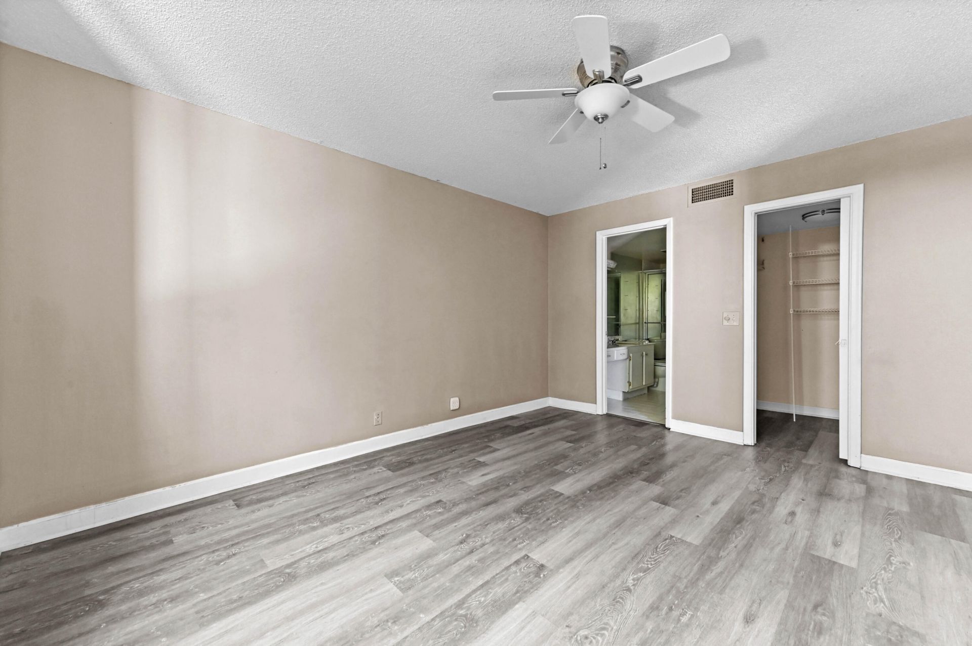 4080 Tivoli Court, Unit 202, Lake Worth, FL 33467 Photo