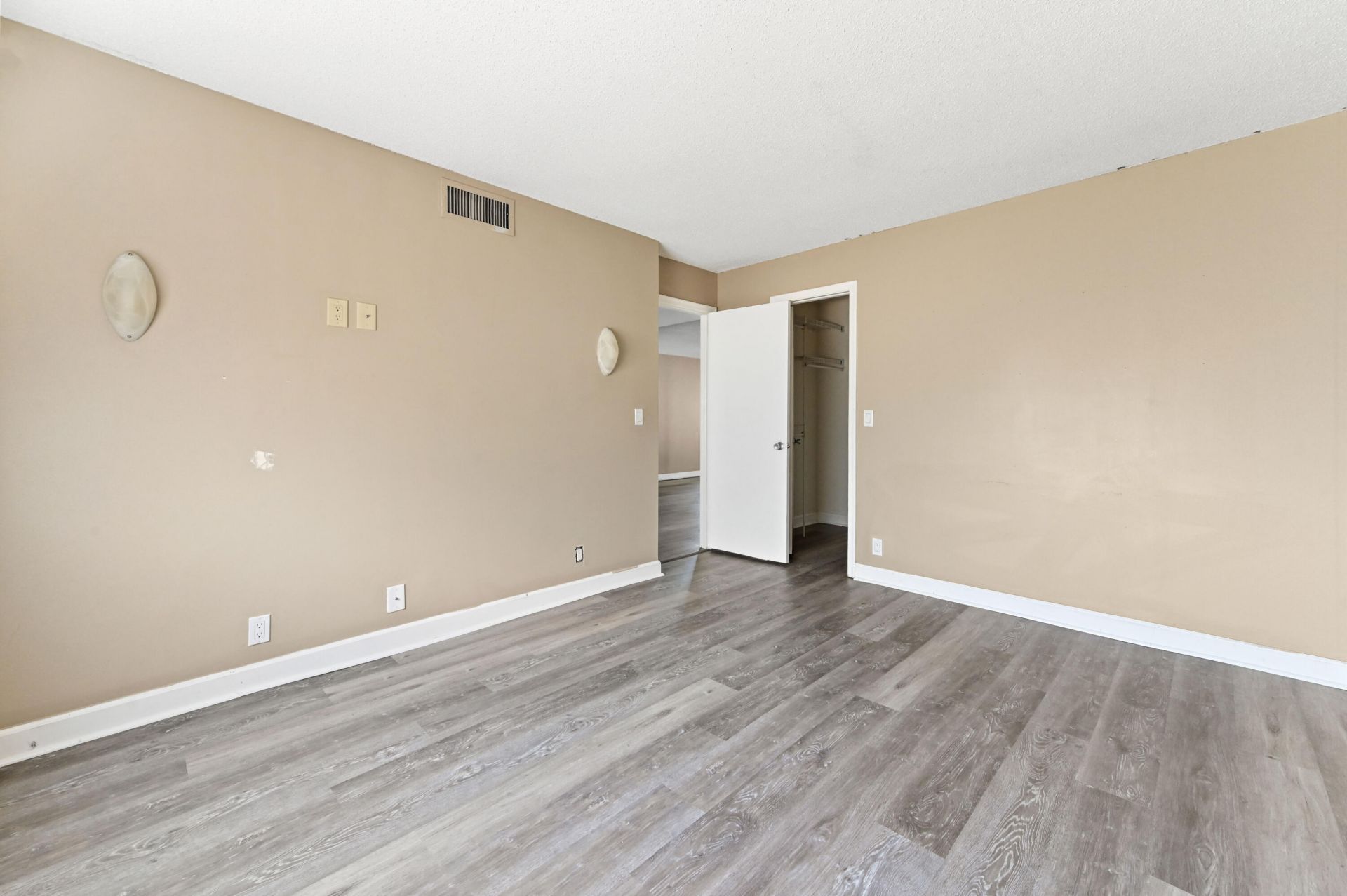 4080 Tivoli Court, Unit 202, Lake Worth, FL 33467 Photo