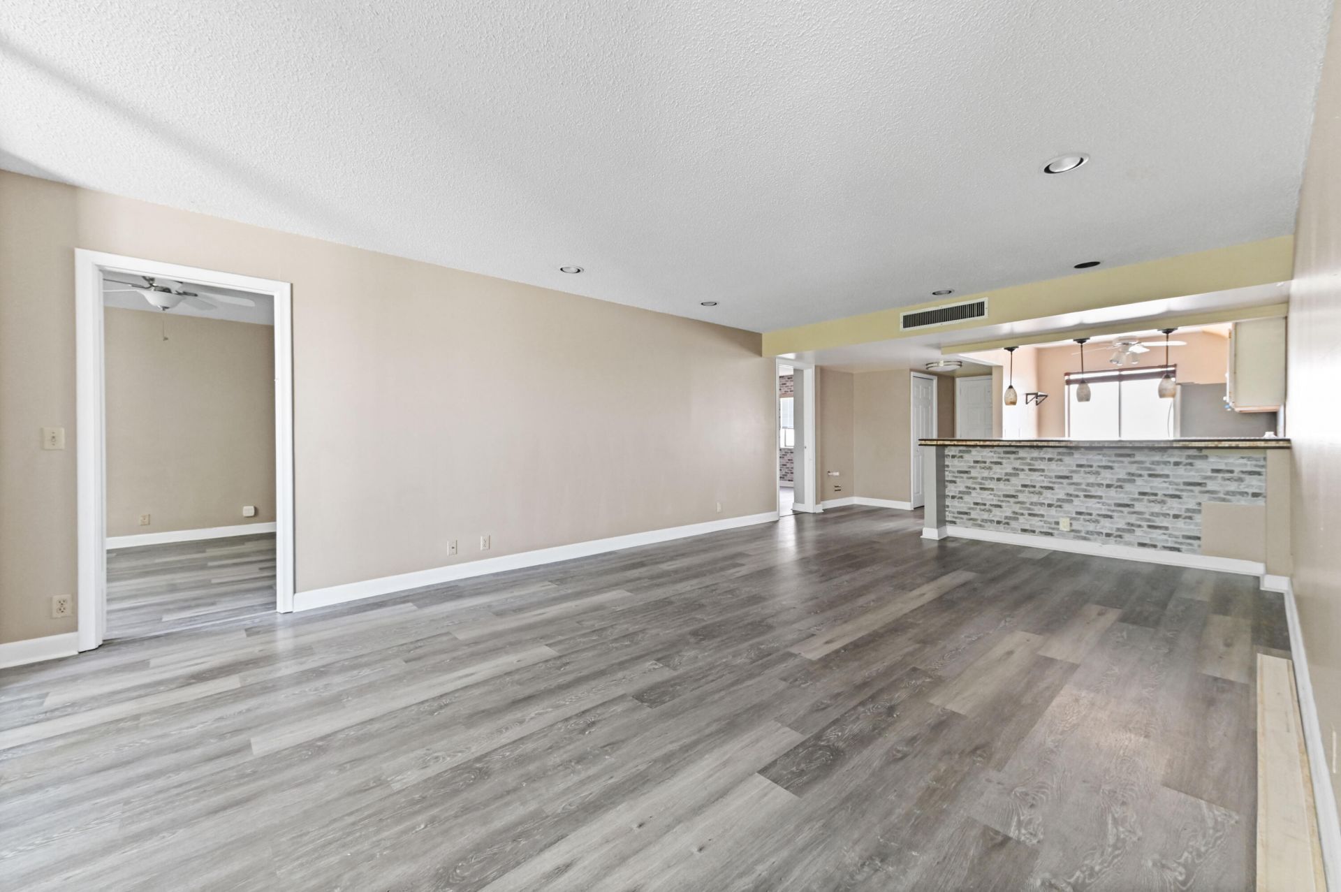 4080 Tivoli Court, Unit 202, Lake Worth, FL 33467 Photo