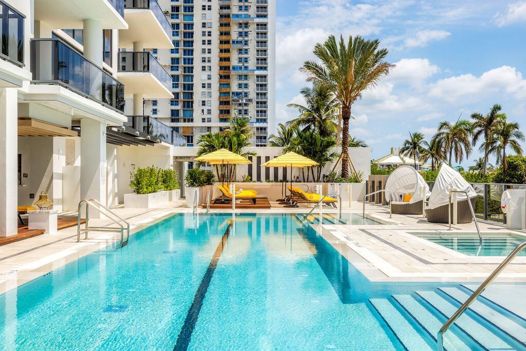 305 Briny Avenue, Unit 402, Pompano Beach, FL 33062 Photo