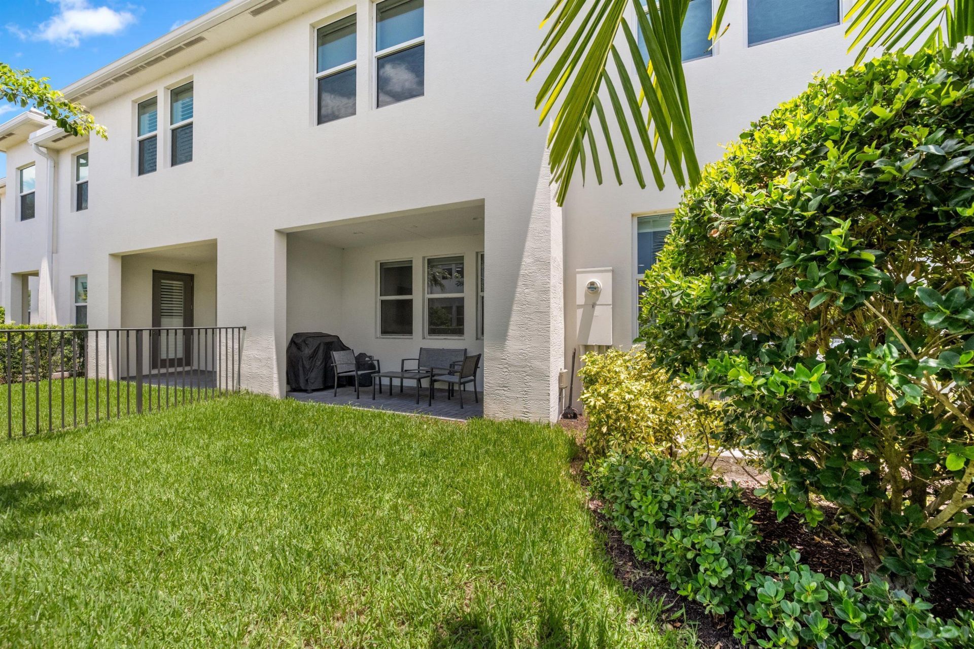 16412 Millenium Court, The Acreage, FL 33470 Photo