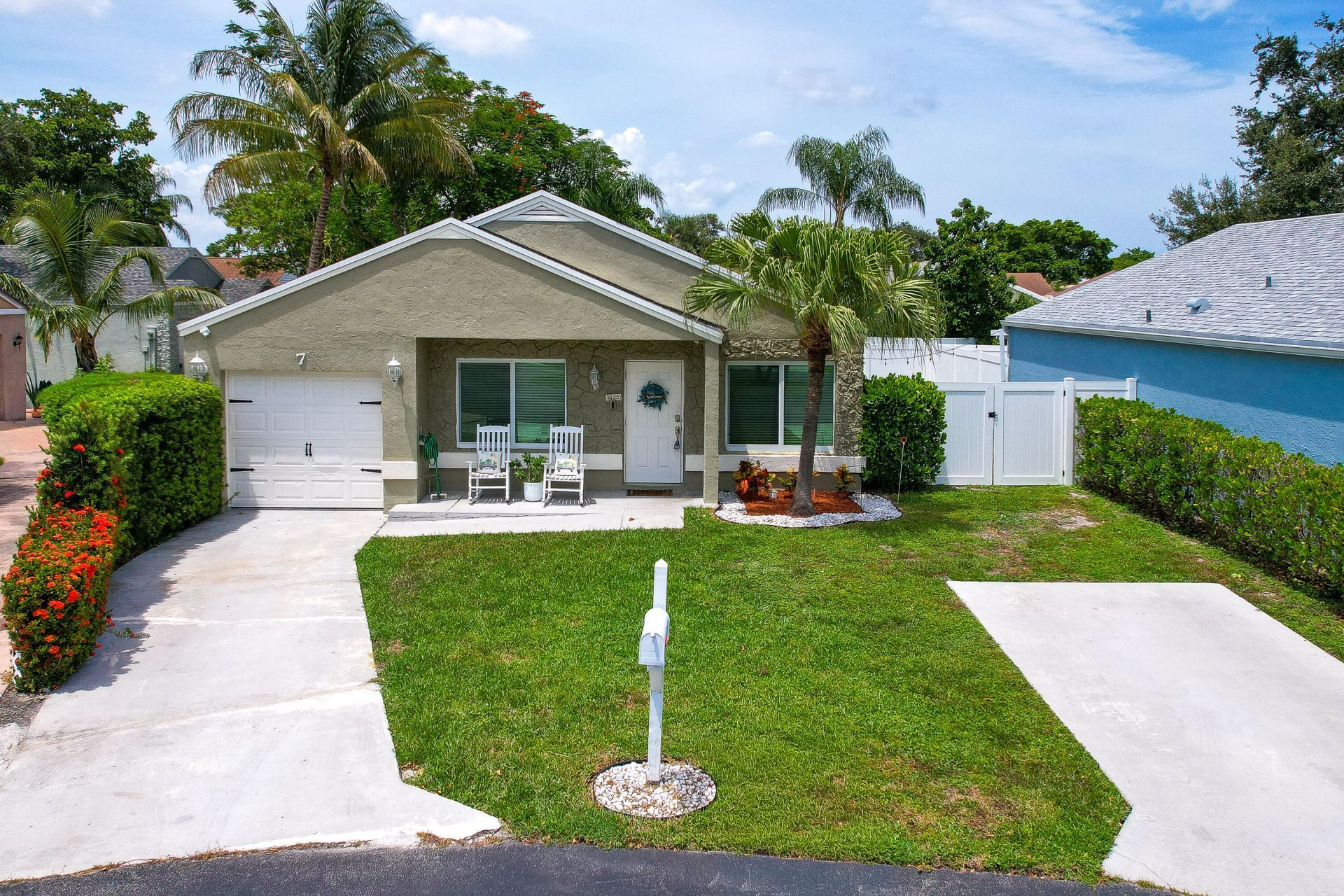 7 Cardiff Way, Boynton Beach, FL 33426 Photo