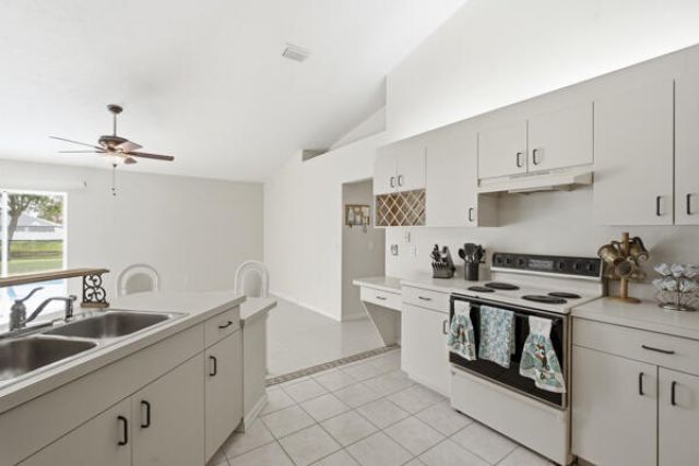 2201 SE Bowie Street, Port Saint Lucie, FL 34952 Photo