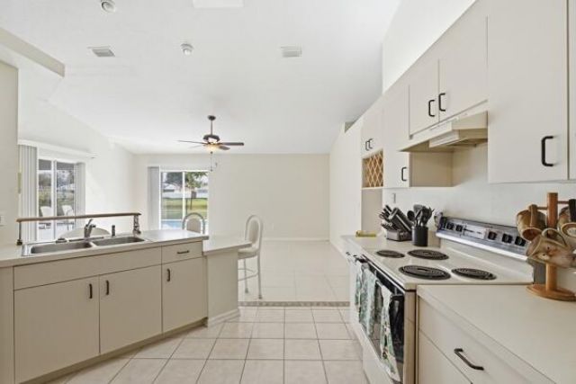 2201 SE Bowie Street, Port Saint Lucie, FL 34952 Photo