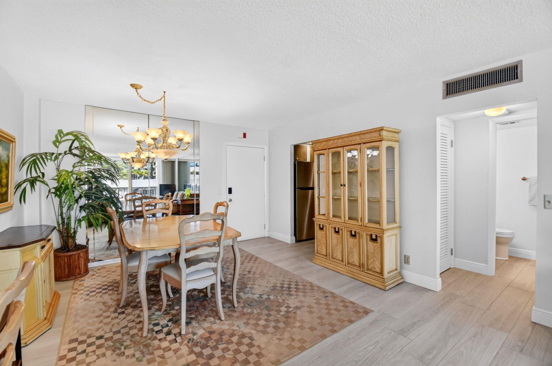 125 S Ocean Avenue, Unit 211, Palm Beach Shores, FL 33404 Photo