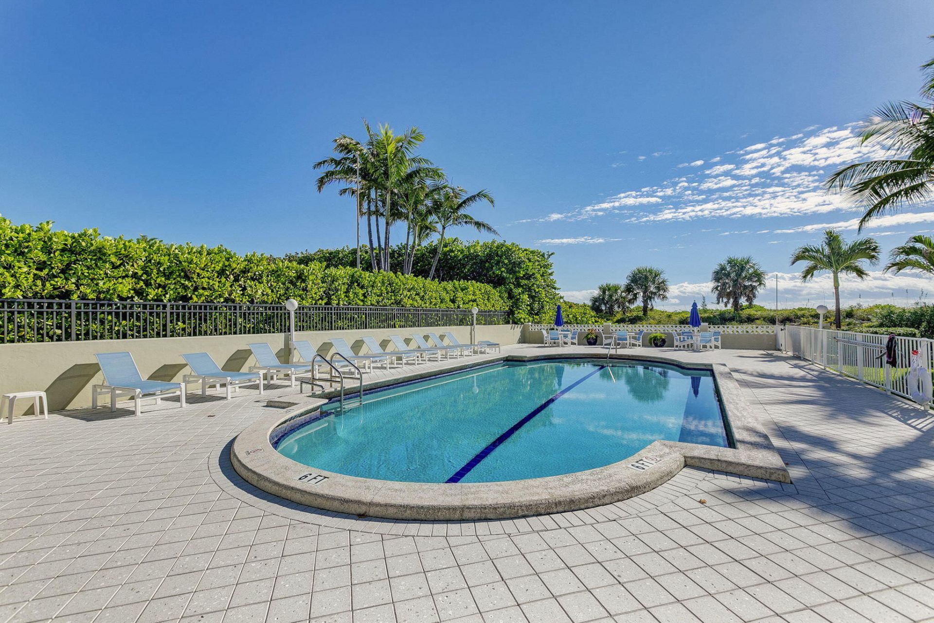 125 S Ocean Avenue, Unit 211, Palm Beach Shores, FL 33404 Photo