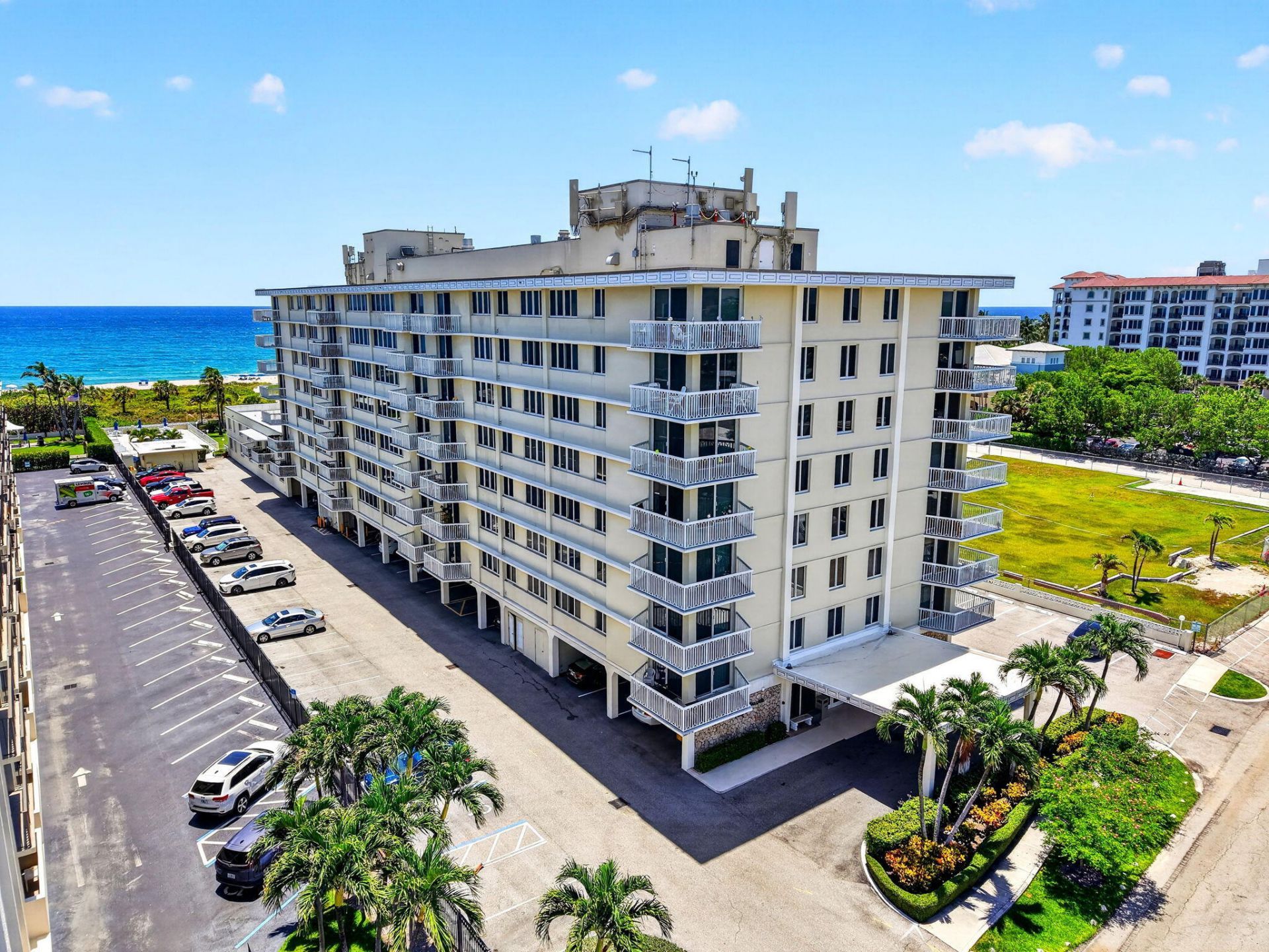 125 S Ocean Avenue, Unit 211, Palm Beach Shores, FL 33404 Photo