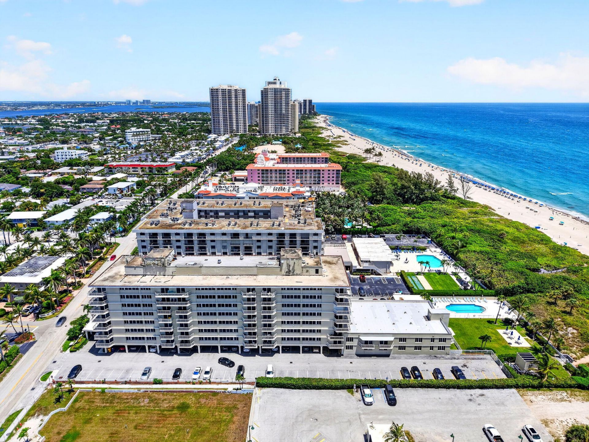 125 S Ocean Avenue, Unit 211, Palm Beach Shores, FL 33404 Photo