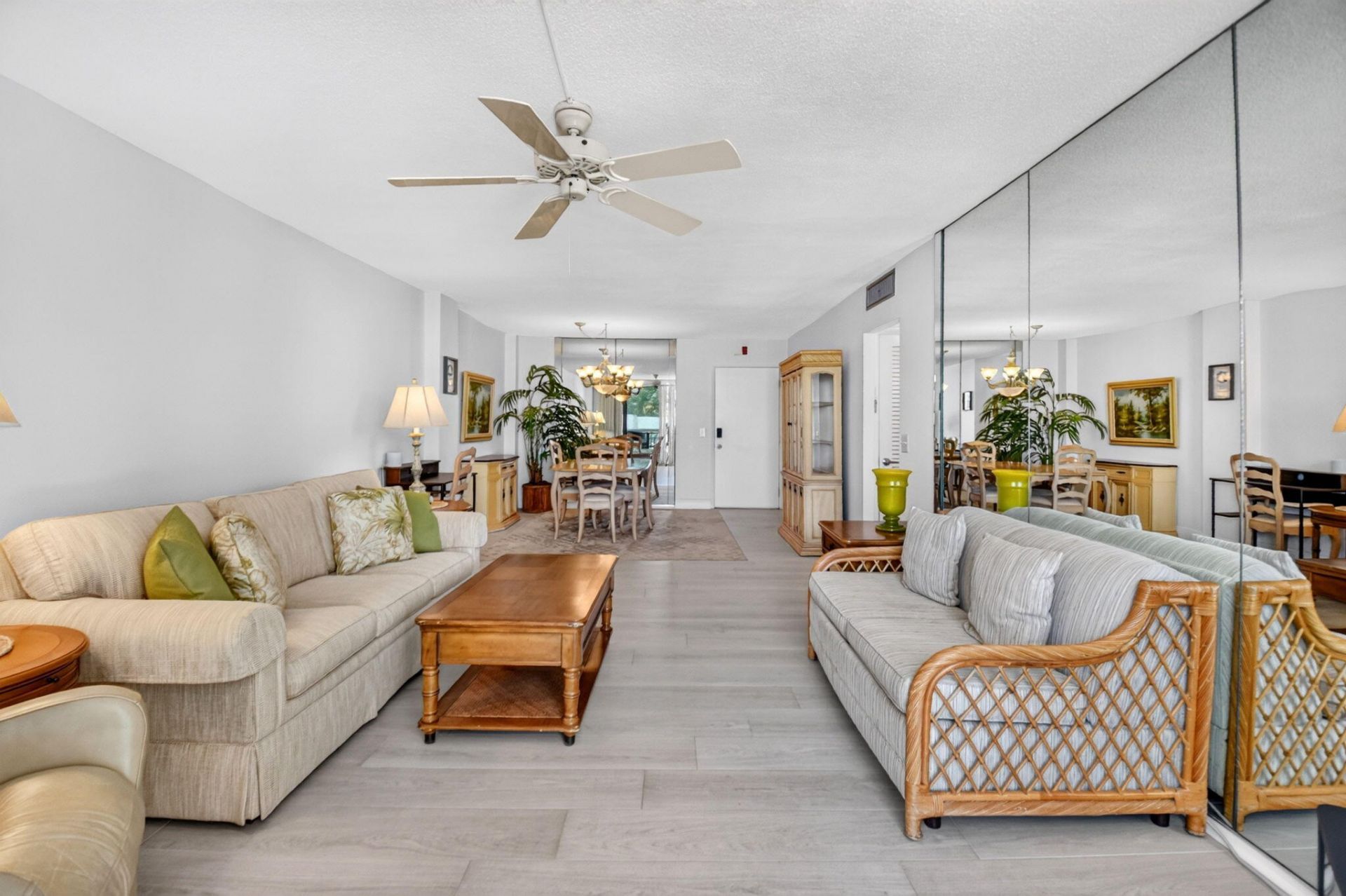 125 S Ocean Avenue, Unit 211, Palm Beach Shores, FL 33404 Photo
