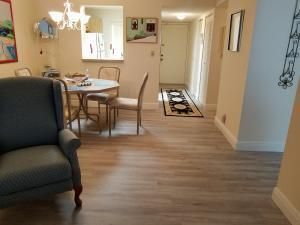 6795 Huntington Lane, Unit 405, Delray Beach, FL 33446 Photo