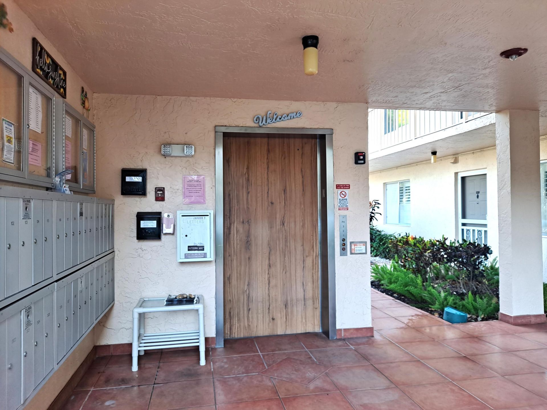 6795 Huntington Lane, Unit 405, Delray Beach, FL 33446 Photo