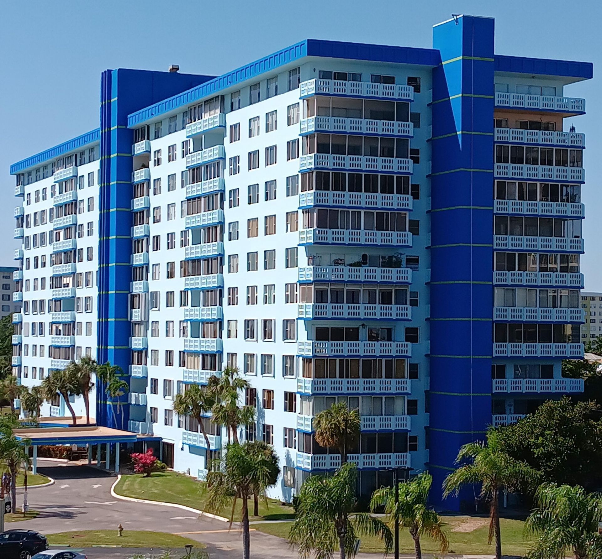 4001 Hillcrest Drive, Unit 705, Hollywood, FL 33021 Photo
