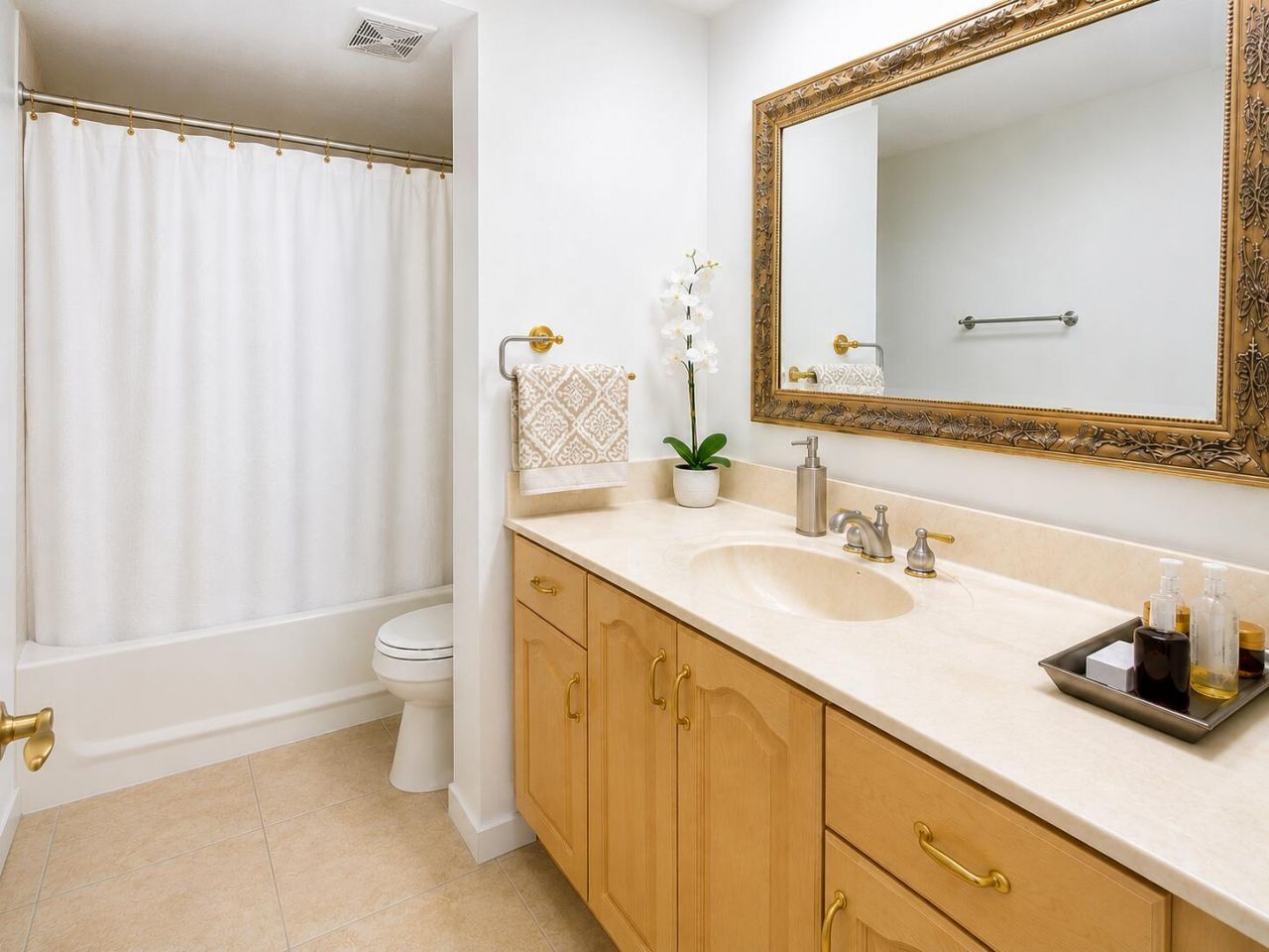 4001 Hillcrest Drive, Unit 705, Hollywood, FL 33021 Photo