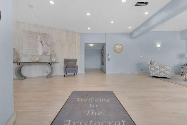 1200 Hibiscus Avenue, Unit 1406, Pompano Beach, FL 33062 Photo