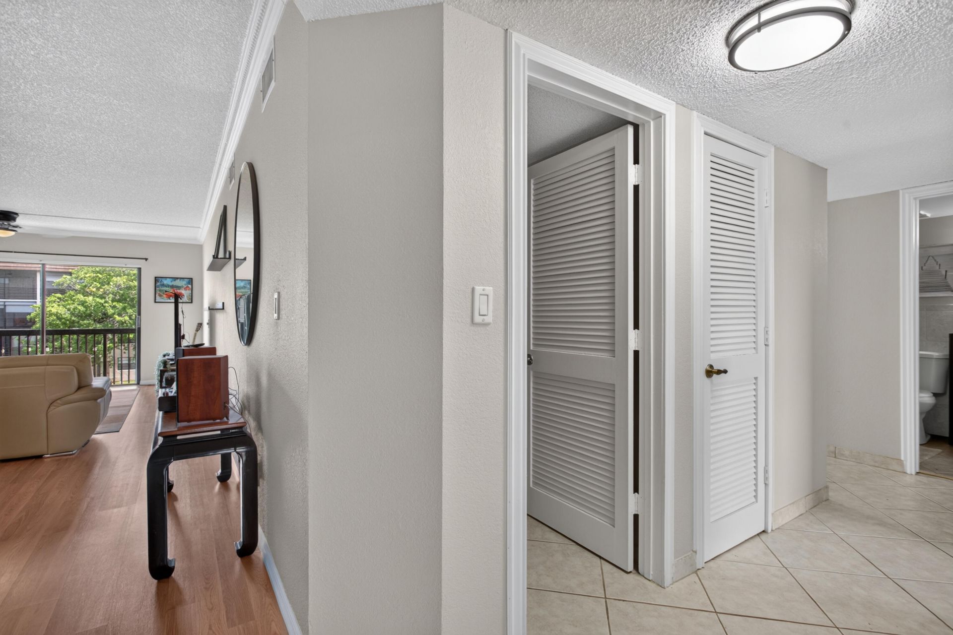 4975 E Sabal Palm Boulevard, Unit Apt 309, Tamarac, FL 33319 Photo