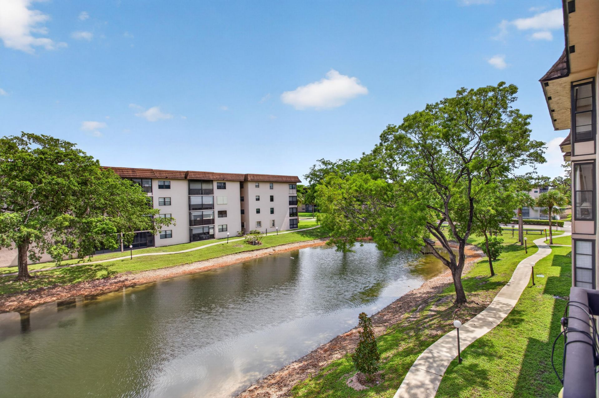 4975 E Sabal Palm Boulevard, Unit Apt 309, Tamarac, FL 33319 Photo