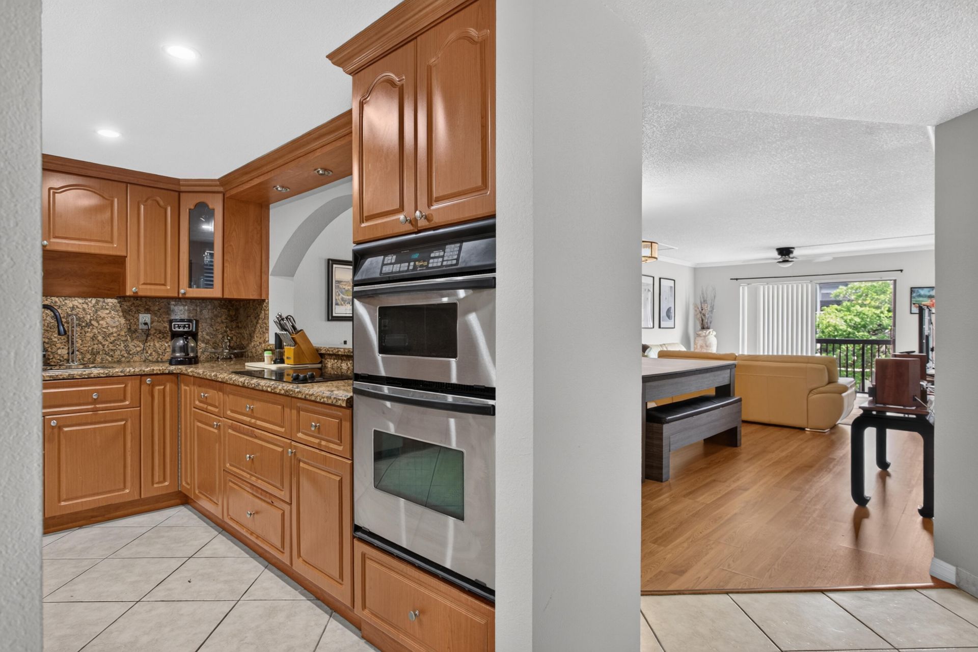 4975 E Sabal Palm Boulevard, Unit Apt 309, Tamarac, FL 33319 Photo