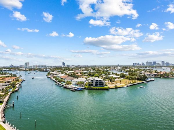 3055 Harbor Drive, Unit 1403, Fort Lauderdale, FL 33316