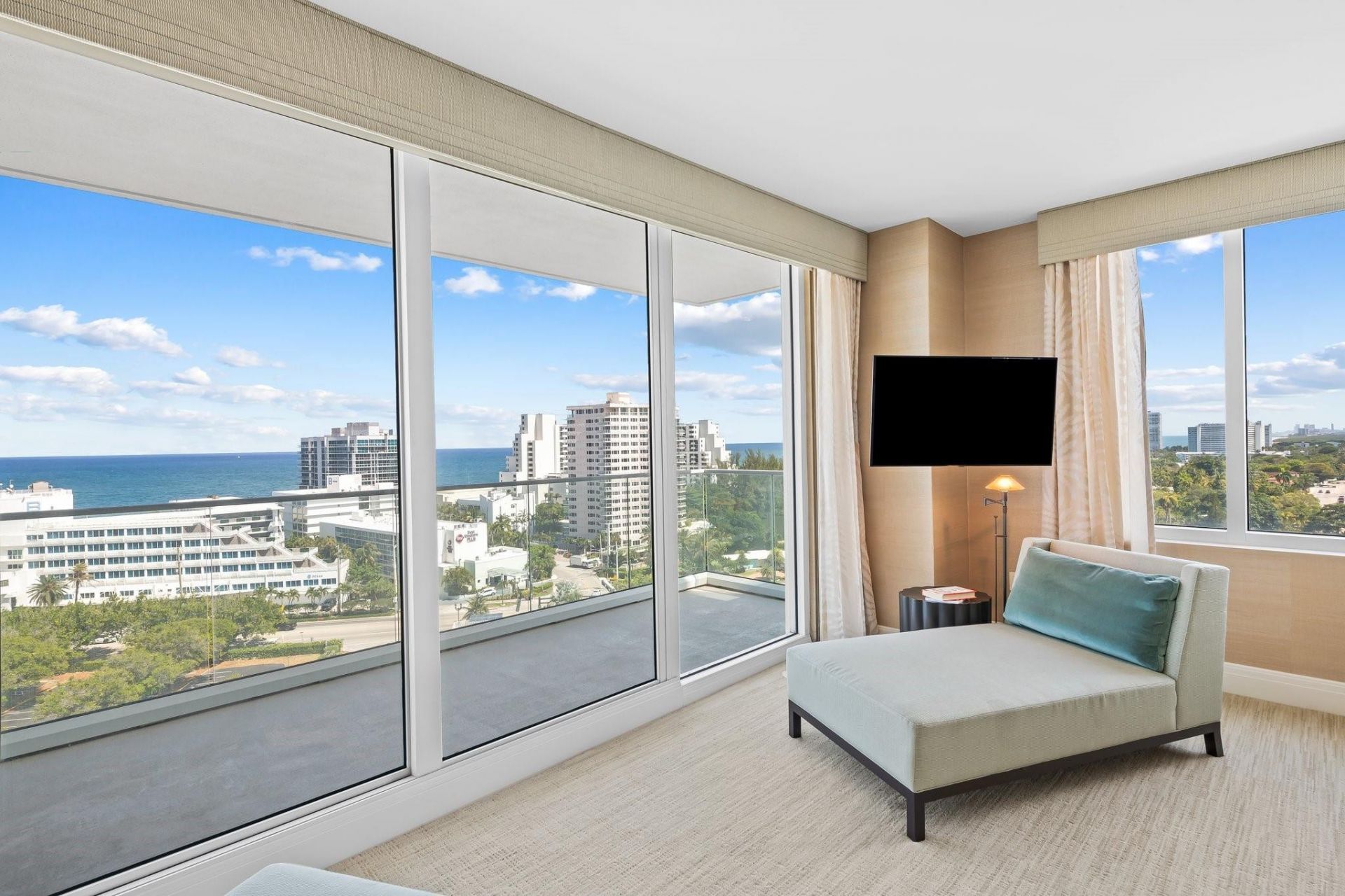 3055 Harbor Drive, Unit 1403, Fort Lauderdale, FL 33316 Photo