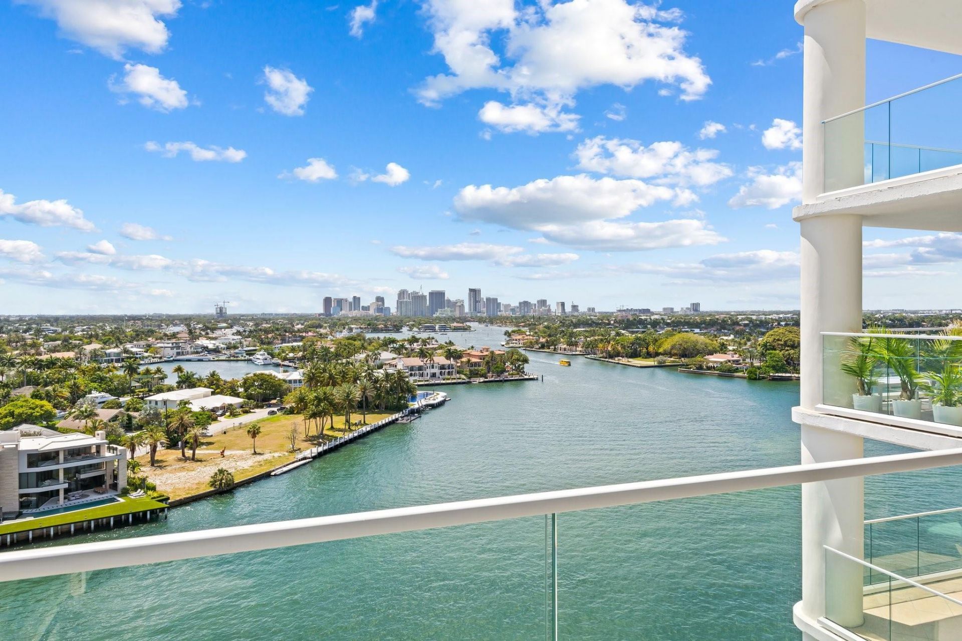 3055 Harbor Drive, Unit 1403, Fort Lauderdale, FL 33316 Photo