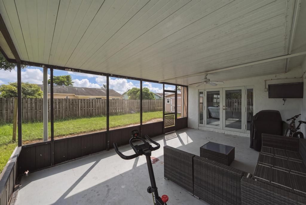 11120 NW 27th Place, Sunrise, FL 33322 Photo