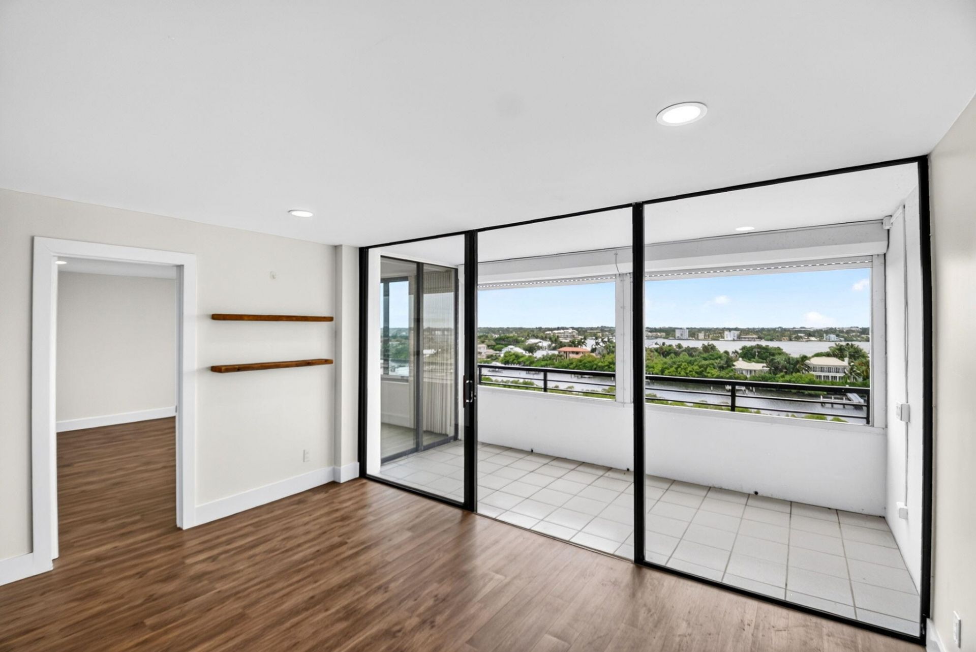 3589 S Ocean Boulevard, Unit 909, South Palm Beach, FL 33480 Photo