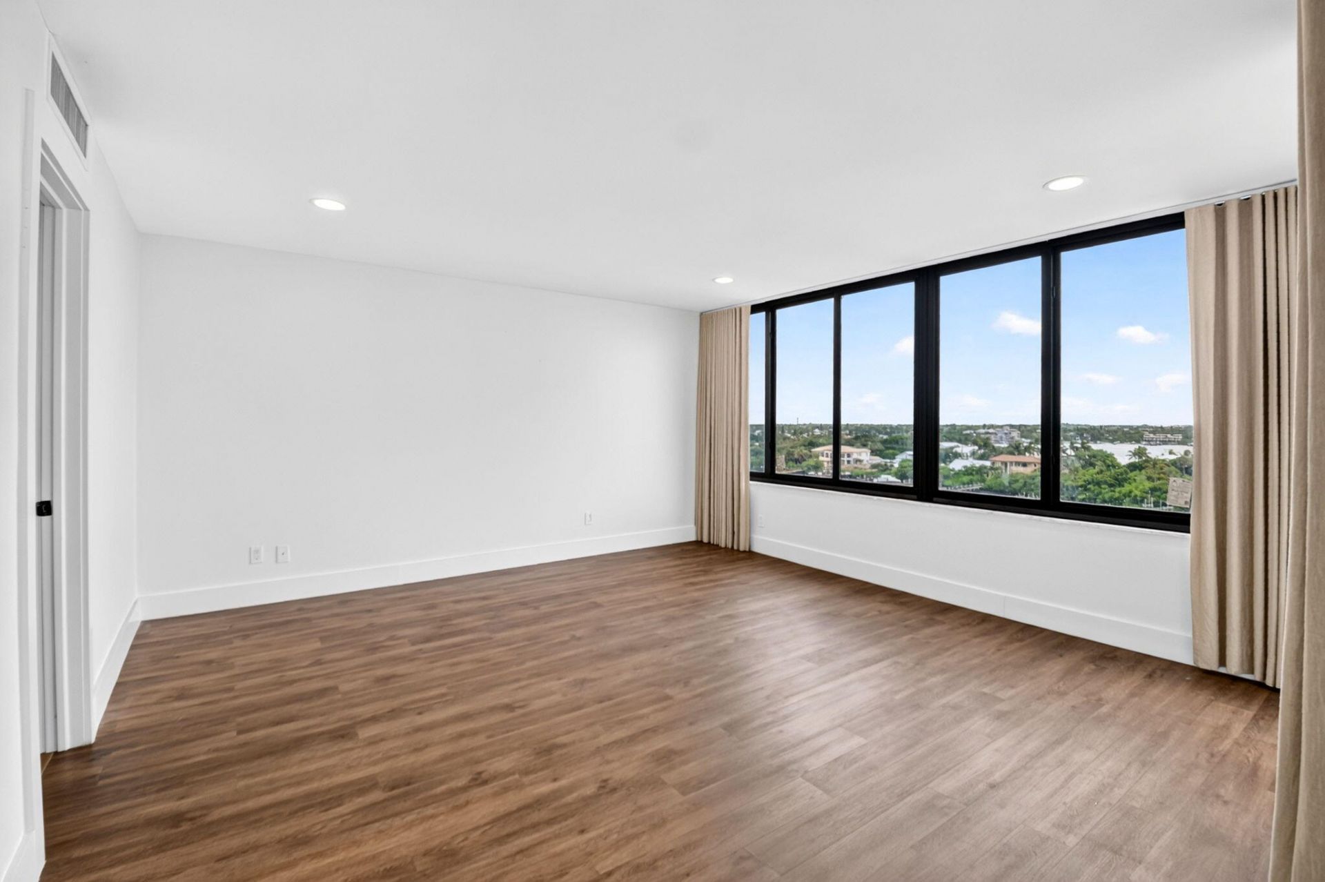3589 S Ocean Boulevard, Unit 909, South Palm Beach, FL 33480 Photo
