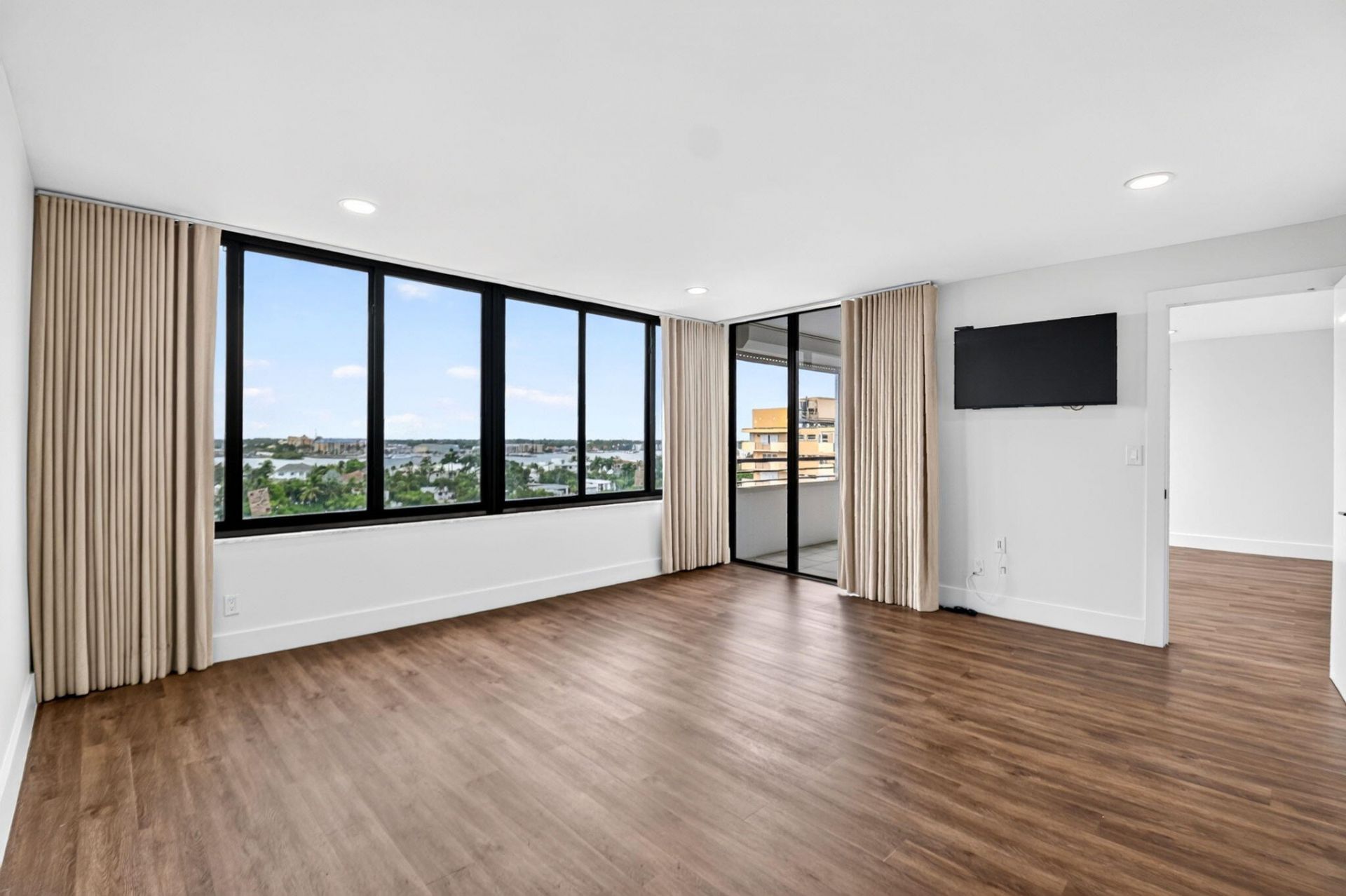 3589 S Ocean Boulevard, Unit 909, South Palm Beach, FL 33480 Photo