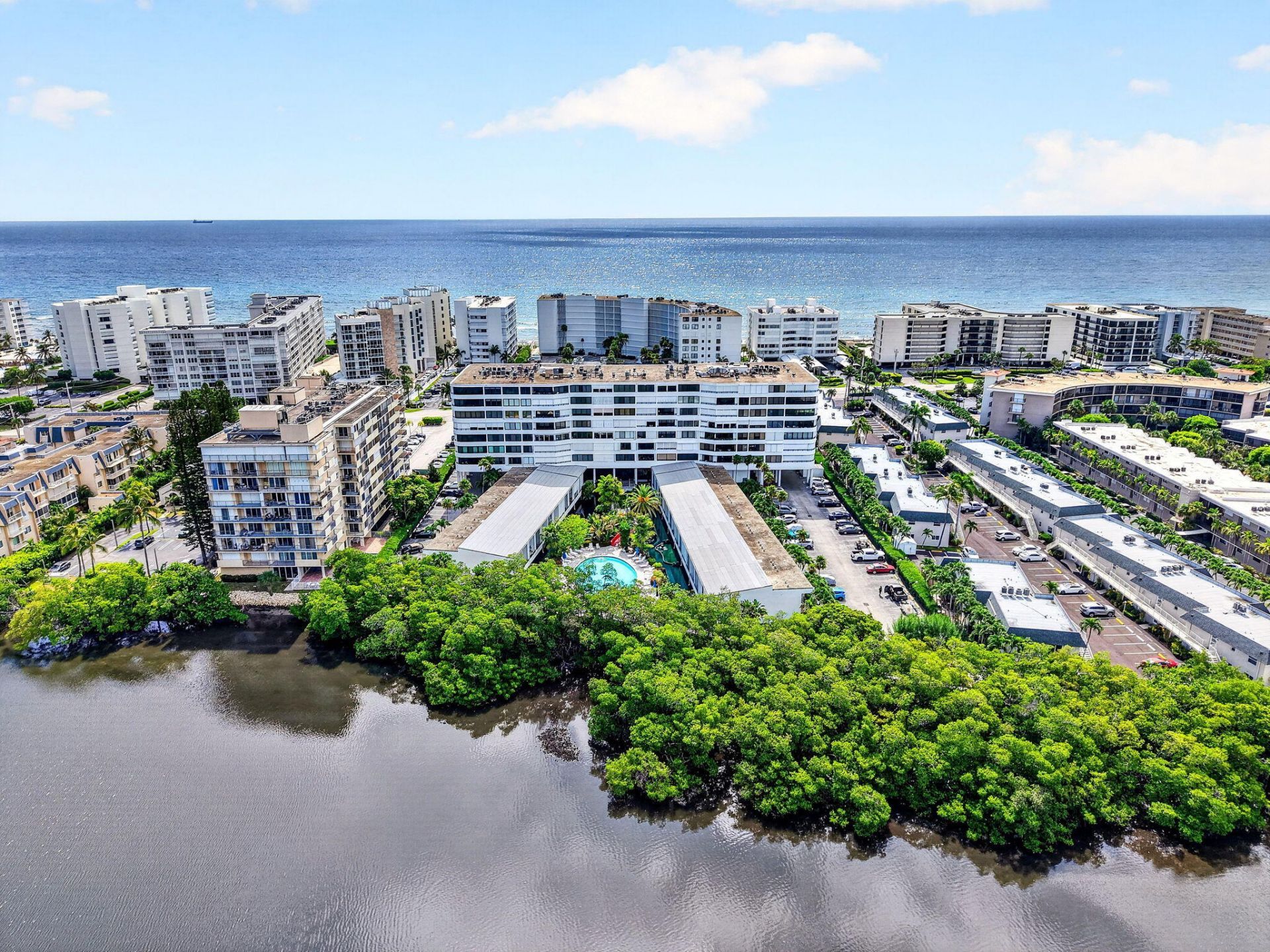 3589 S Ocean Boulevard, Unit 909, South Palm Beach, FL 33480 Photo