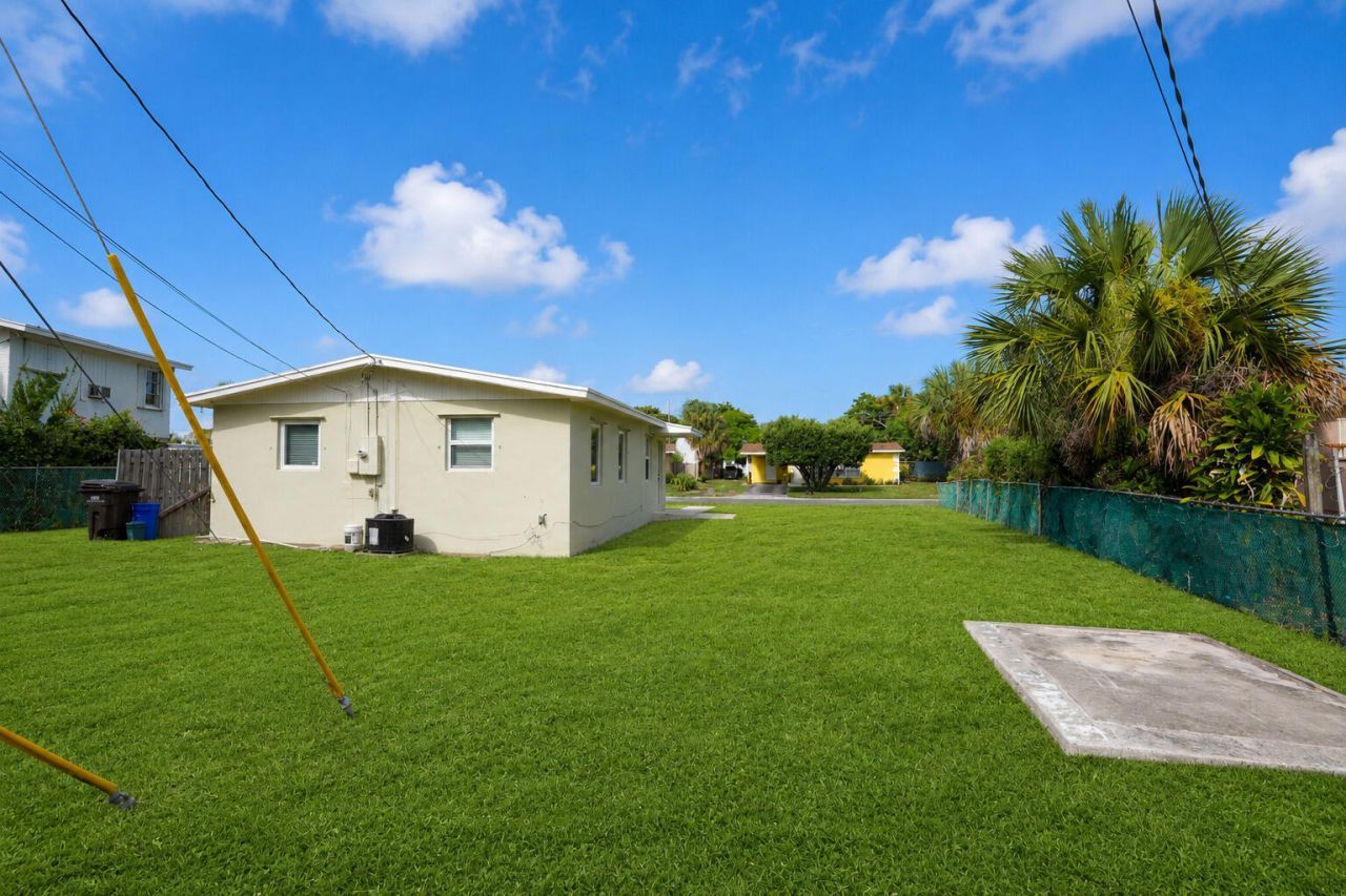 807 Handy Ave Avenue, West Palm Beach, FL 33401 Photo