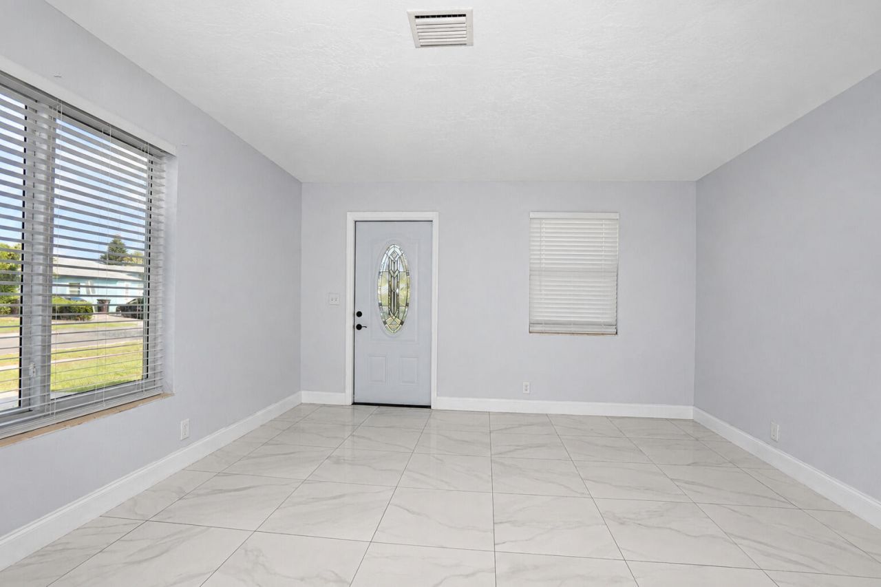 807 Handy Ave Avenue, West Palm Beach, FL 33401 Photo