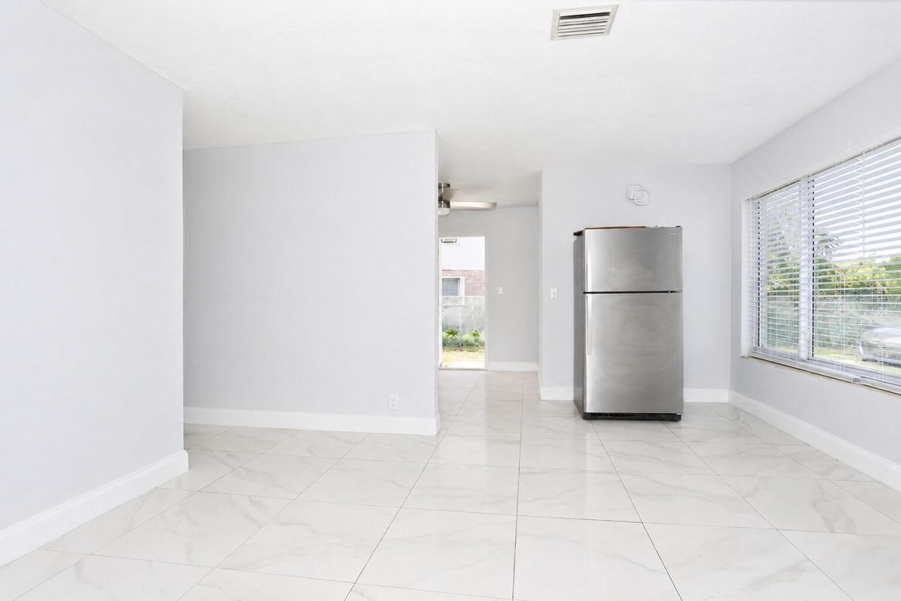 807 Handy Ave Avenue, West Palm Beach, FL 33401 Photo