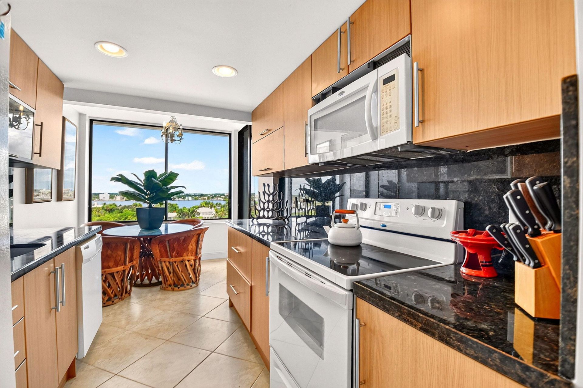 3589 S Ocean Boulevard, Unit 908, South Palm Beach, FL 33480 Photo