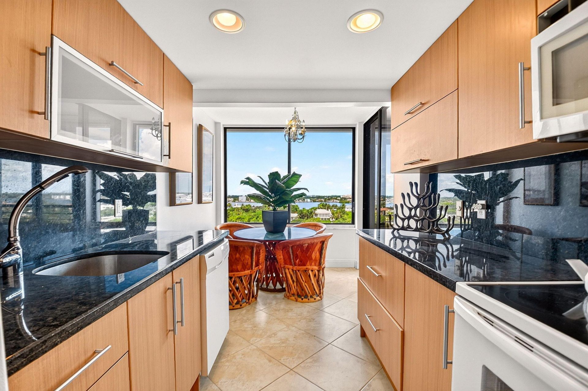 3589 S Ocean Boulevard, Unit 908, South Palm Beach, FL 33480 Photo
